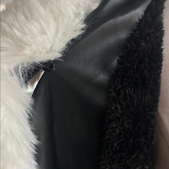 AKIRA BABY IT'S COLD OUTSIDE FUR TRIM MOTO HI LOW BELT MEDIUM EXCELLENT - Picture 7 of 10